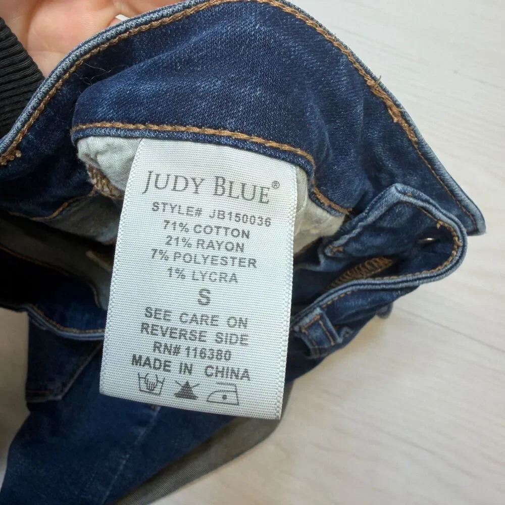 Judy Blue Denim Jean Pull On Shorts Women's‎ S Stretch Medium Dark Wash Cuffed